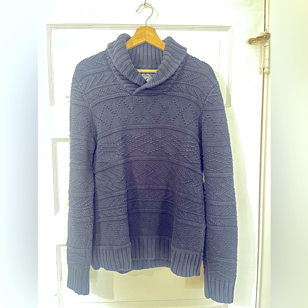 American Eagle Men’s Sweater